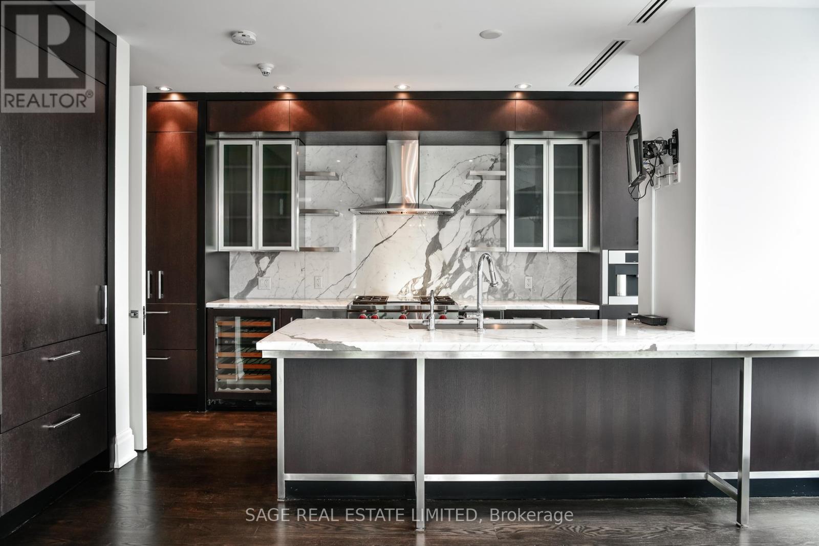 3103 - 50 Yorkville Avenue, Toronto, Ontario  M4W 0A4 - Photo 2 - C12472420