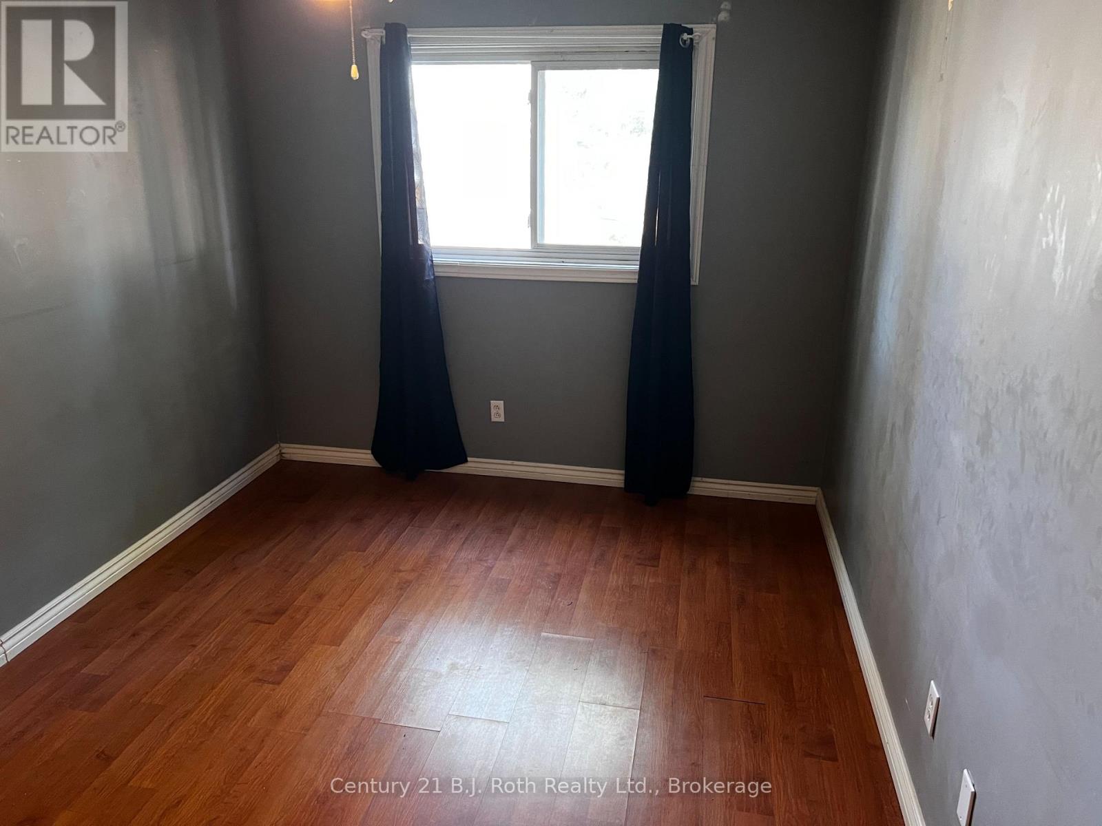 3 - 520 High Street, Orillia, Ontario  L3V 4Y1 - Photo 8 - S12453637