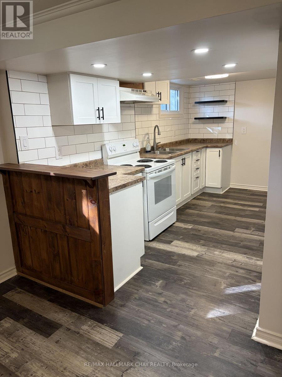 LOWER UNIT - 10 OAK STREET, New Tecumseth, Ontario