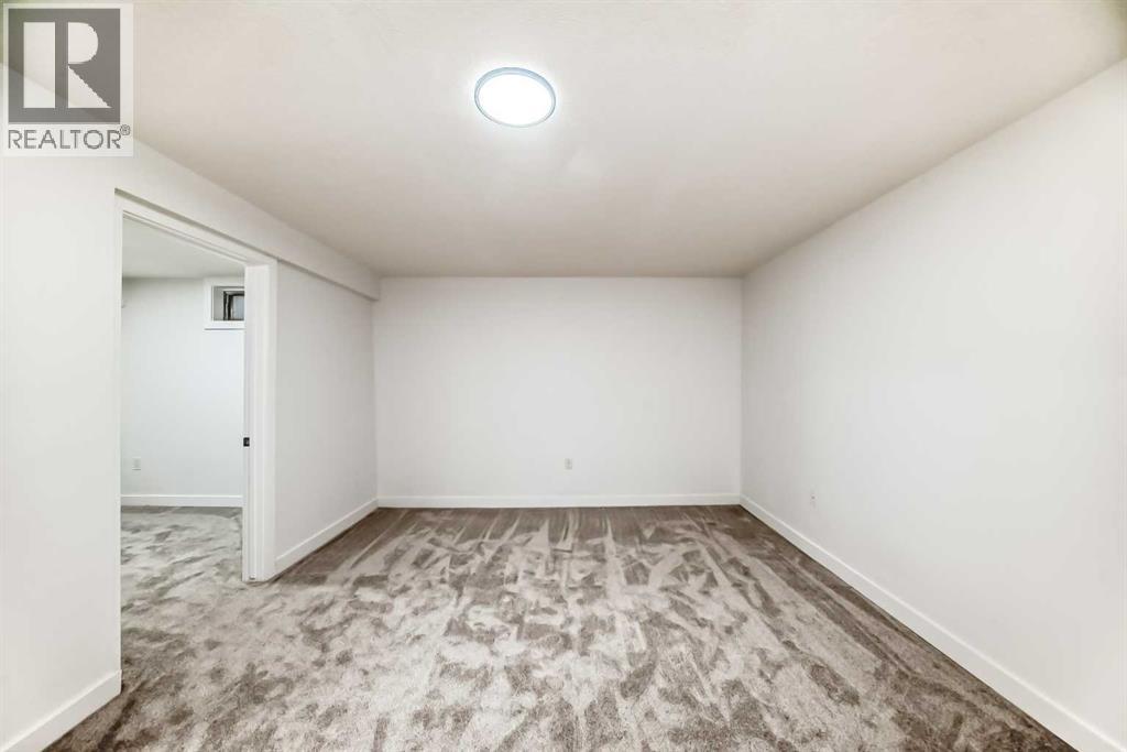 181 Martinglen Way Ne, Calgary, Alberta  T3J 3L1 - Photo 33 - A2250279