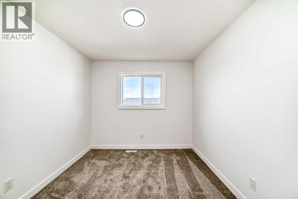 181 Martinglen Way Ne, Calgary, Alberta  T3J 3L1 - Photo 21 - A2250279