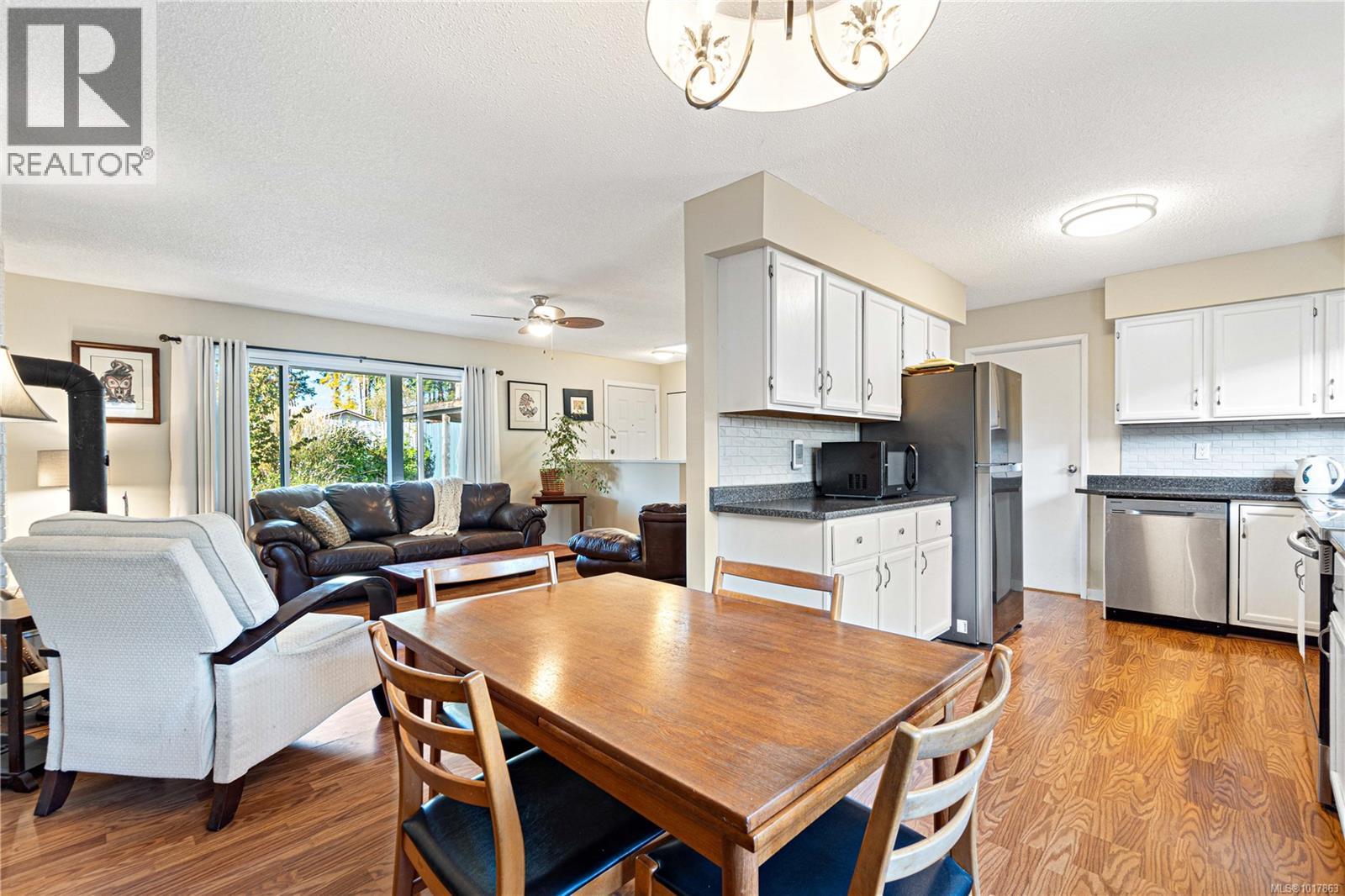 691 Brice Ave, Parksville, British Columbia  V9P 1G8 - Photo 10 - 1017863
