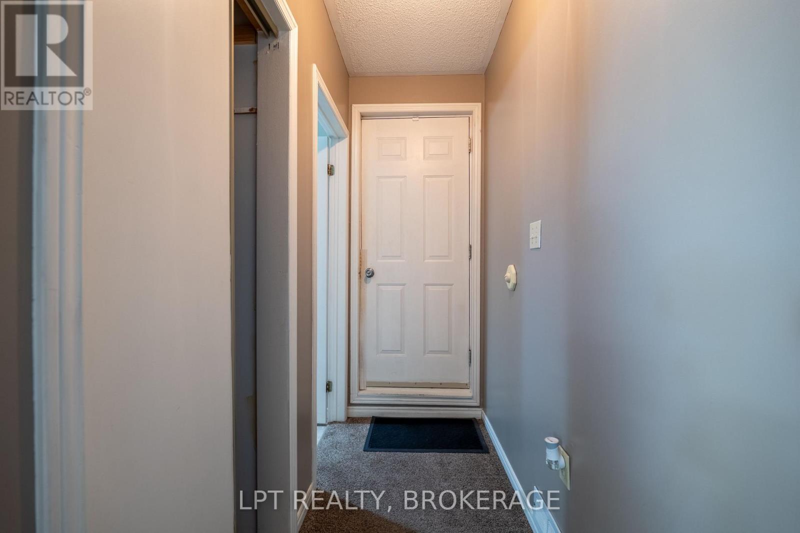 697 Macdonald Drive, Gananoque, Ontario  K7G 3C4 - Photo 26 - X12472432