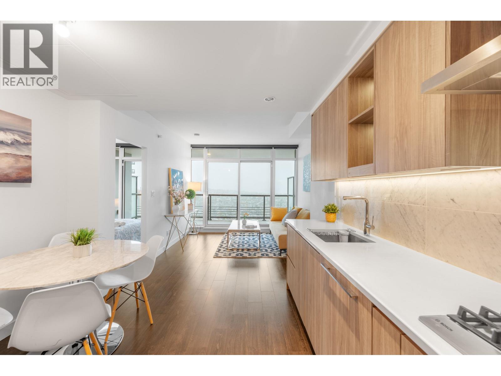 3905 4730 LOUGHEED HIGHWAY, burnaby, British Columbia