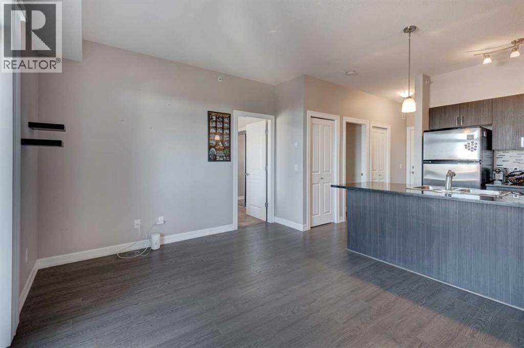 401, 117 Copperpond Common Se, Calgary, Alberta  T2Z 5E2 - Photo 5 - A2265117