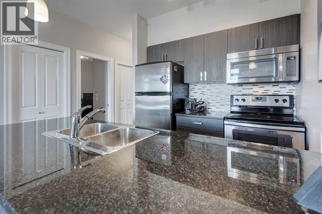 401, 117 Copperpond Common Se, Calgary, Alberta  T2Z 5E2 - Photo 9 - A2265117