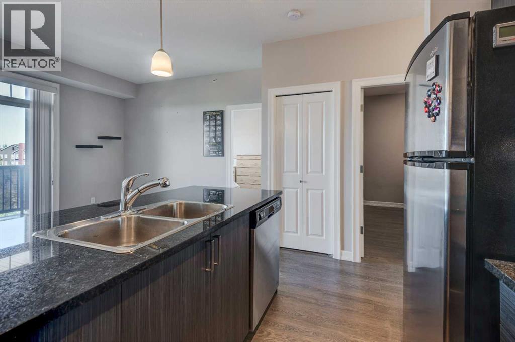 401, 117 Copperpond Common Se, Calgary, Alberta  T2Z 5E2 - Photo 13 - A2265117