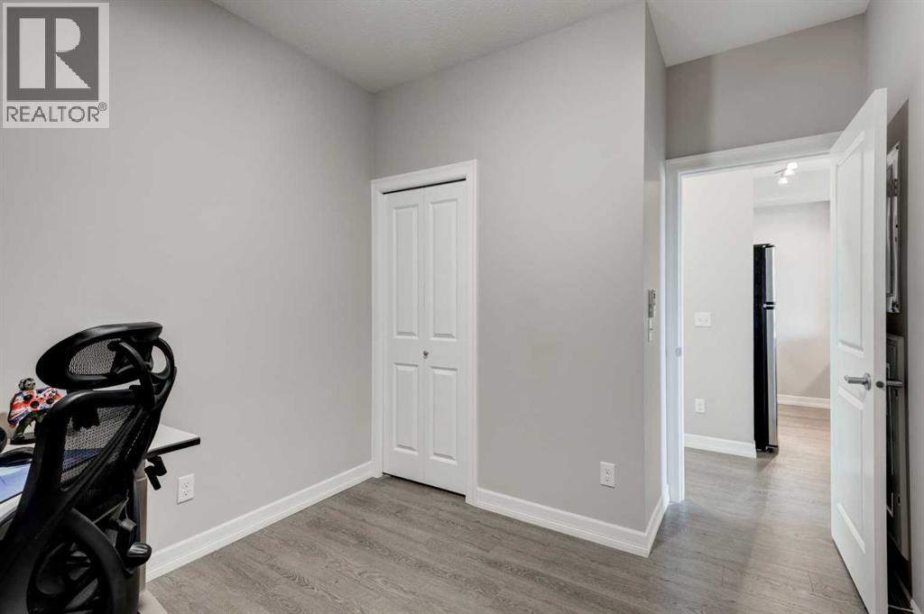 401, 117 Copperpond Common Se, Calgary, Alberta  T2Z 5E2 - Photo 18 - A2265117