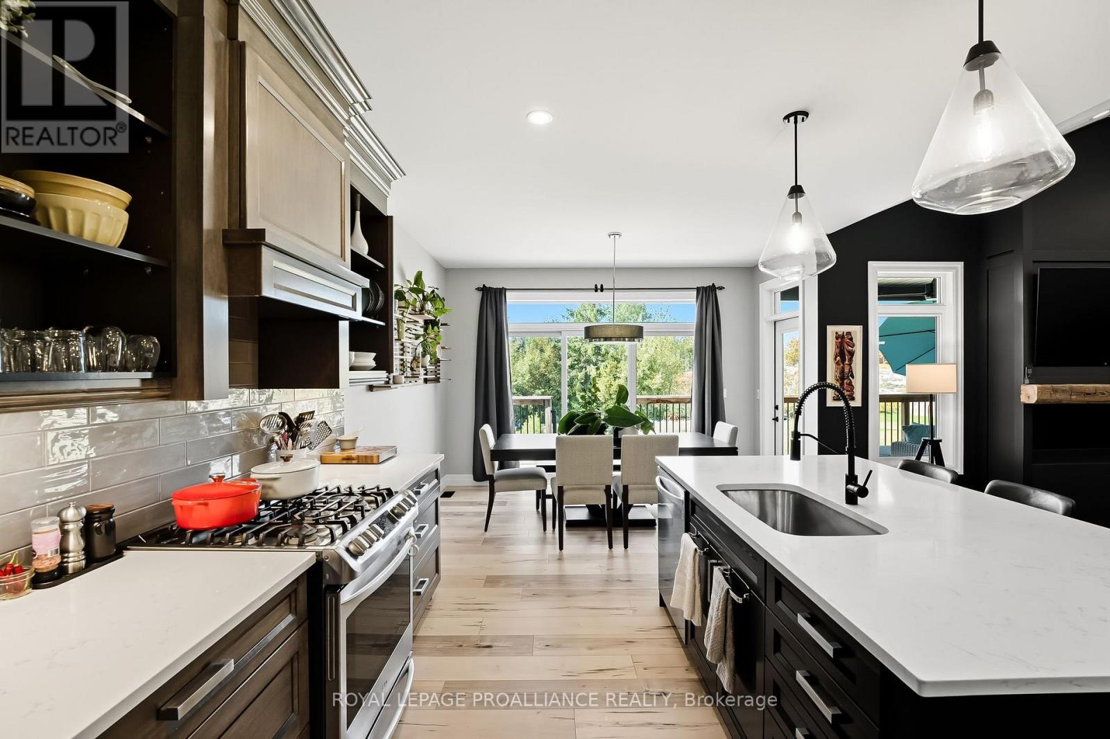 19 Ambrosia Terrace, Quinte West, Ontario  K8V 0G6 - Photo 21 - X12472508