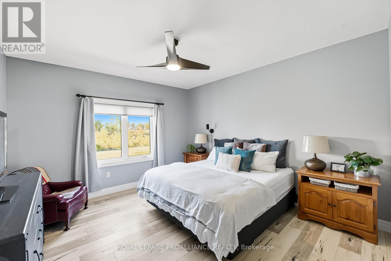 19 Ambrosia Terrace, Quinte West, Ontario  K8V 0G6 - Photo 34 - X12472508