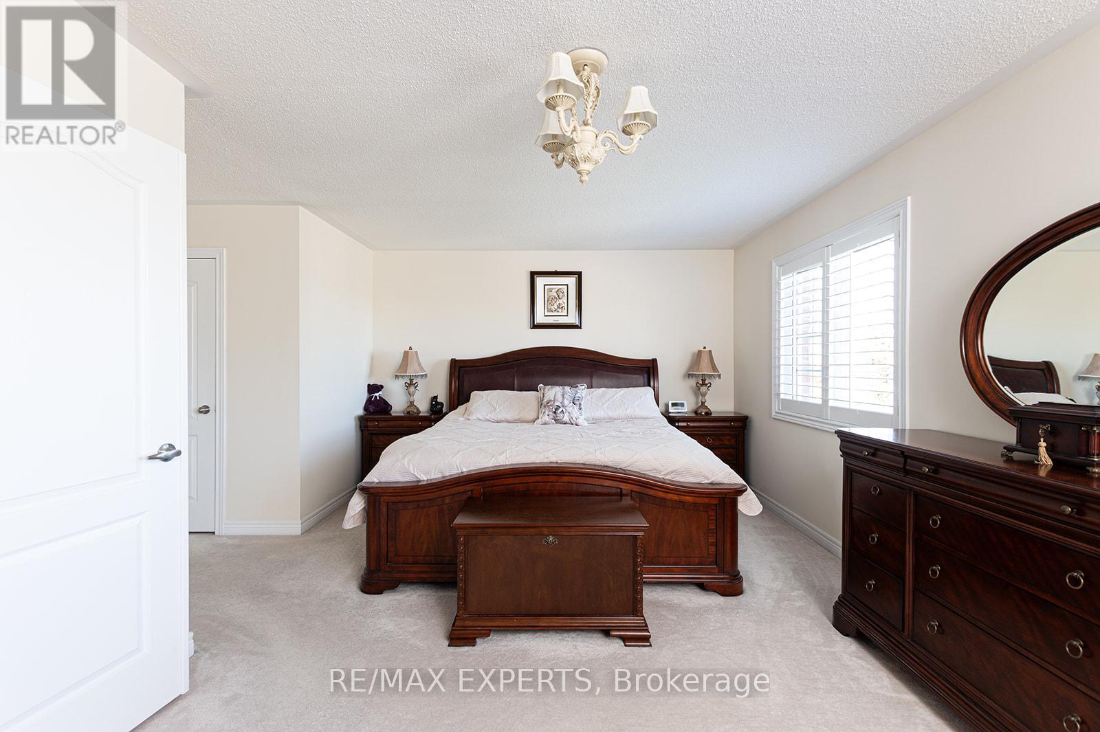 34 Laurentide Crescent, Brampton (Vales Of Castlemore North), Ontario  L6P 1Y4 - Photo 34 - W12471862