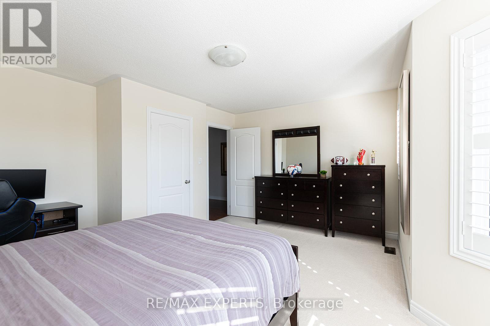 34 Laurentide Crescent, Brampton (Vales Of Castlemore North), Ontario  L6P 1Y4 - Photo 27 - W12471862