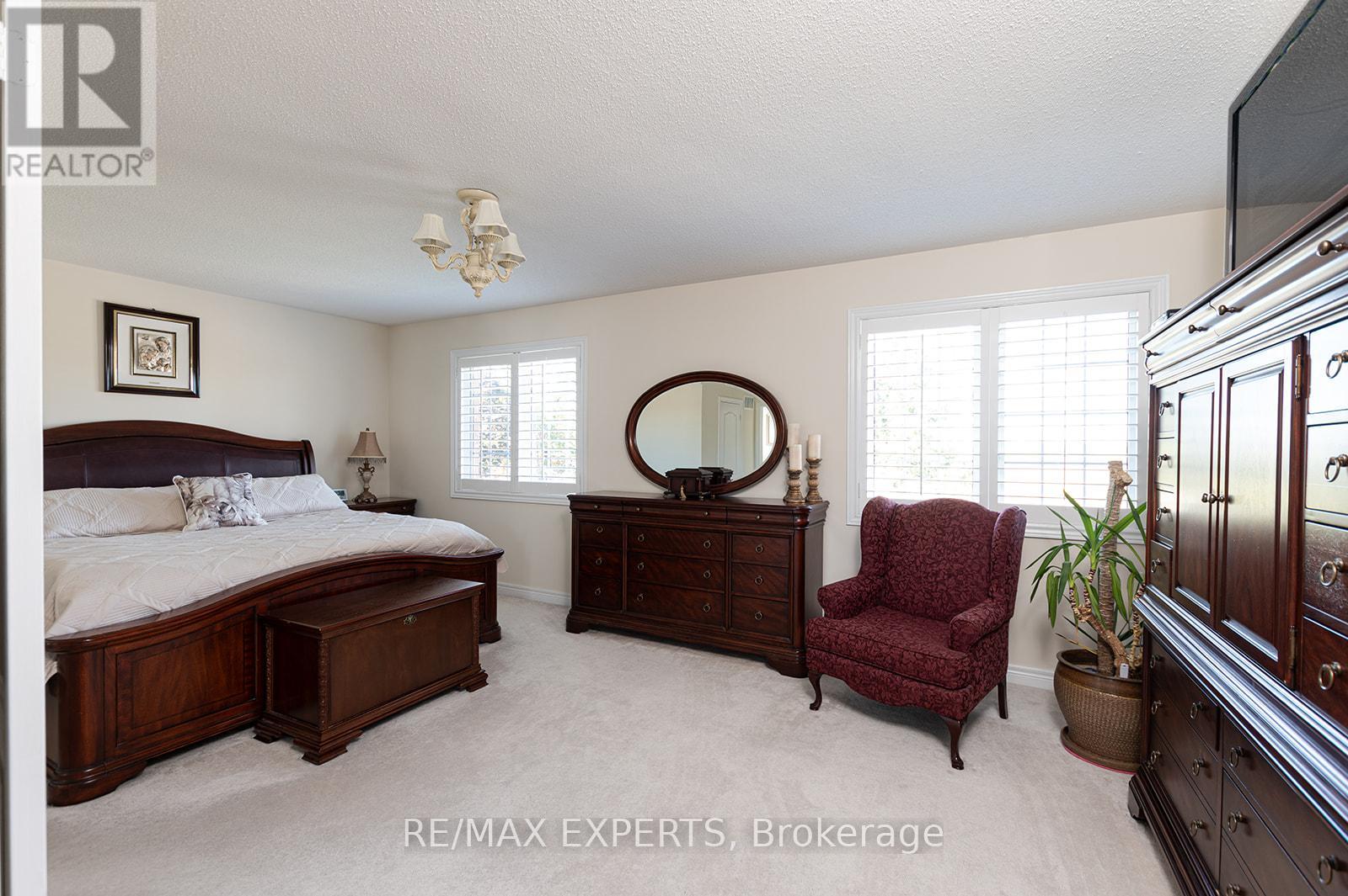 34 Laurentide Crescent, Brampton (Vales Of Castlemore North), Ontario  L6P 1Y4 - Photo 33 - W12471862