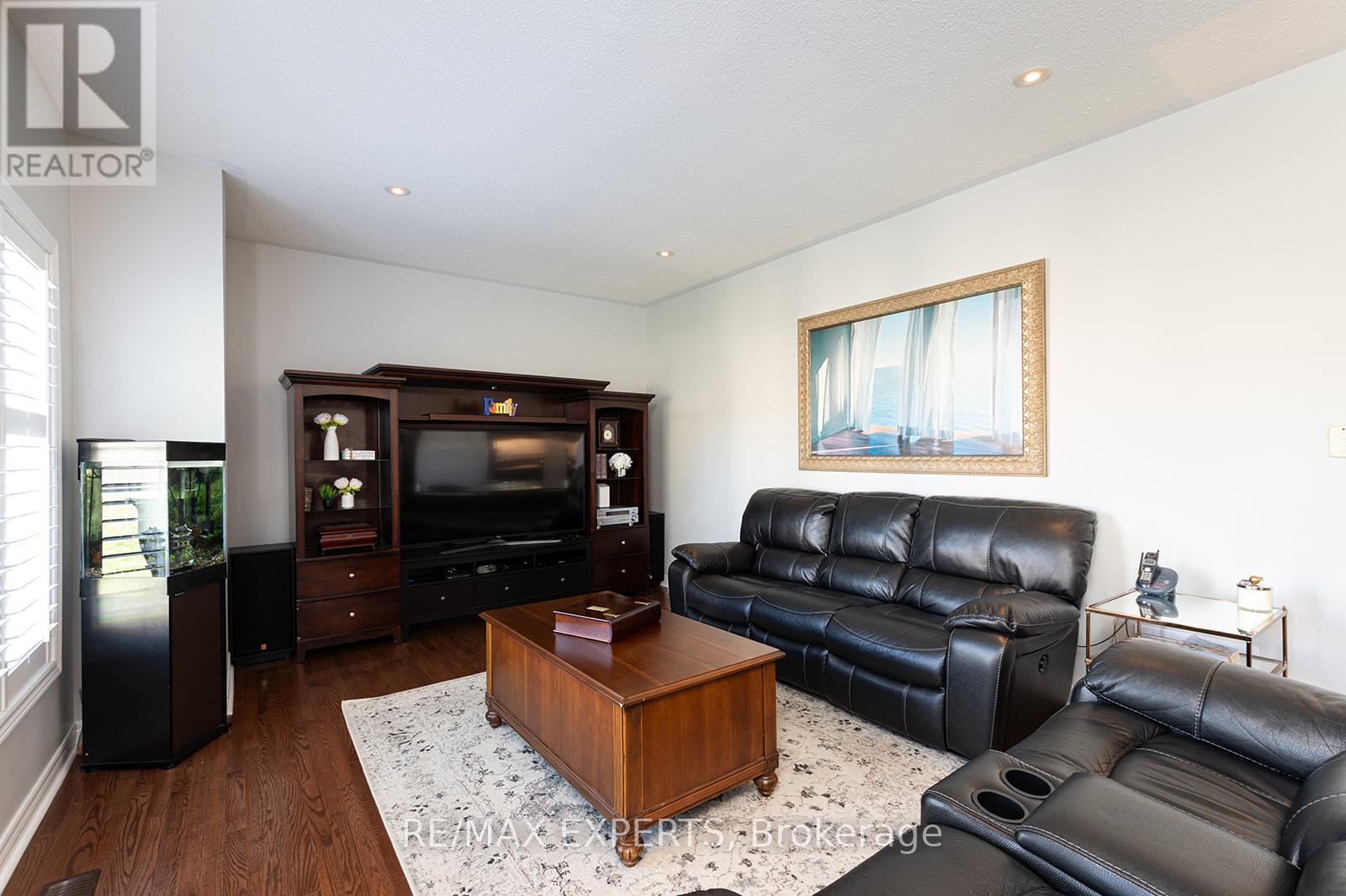 34 Laurentide Crescent, Brampton (Vales Of Castlemore North), Ontario  L6P 1Y4 - Photo 16 - W12471862