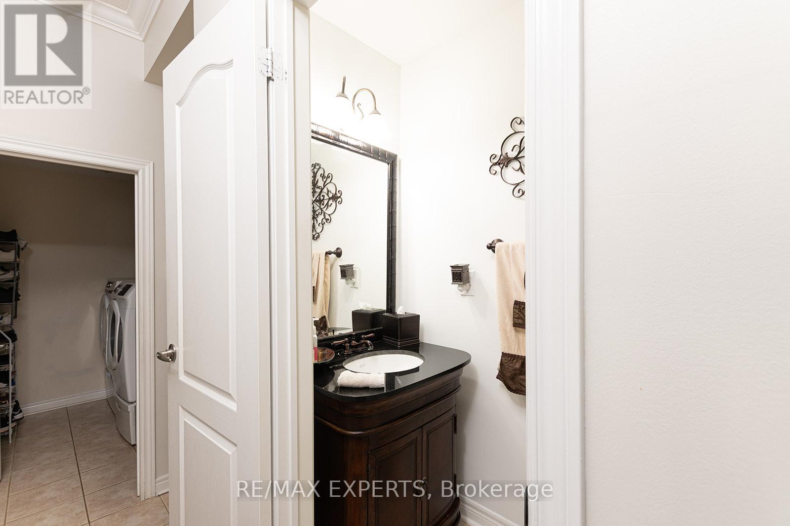 34 Laurentide Crescent, Brampton (Vales Of Castlemore North), Ontario  L6P 1Y4 - Photo 21 - W12471862