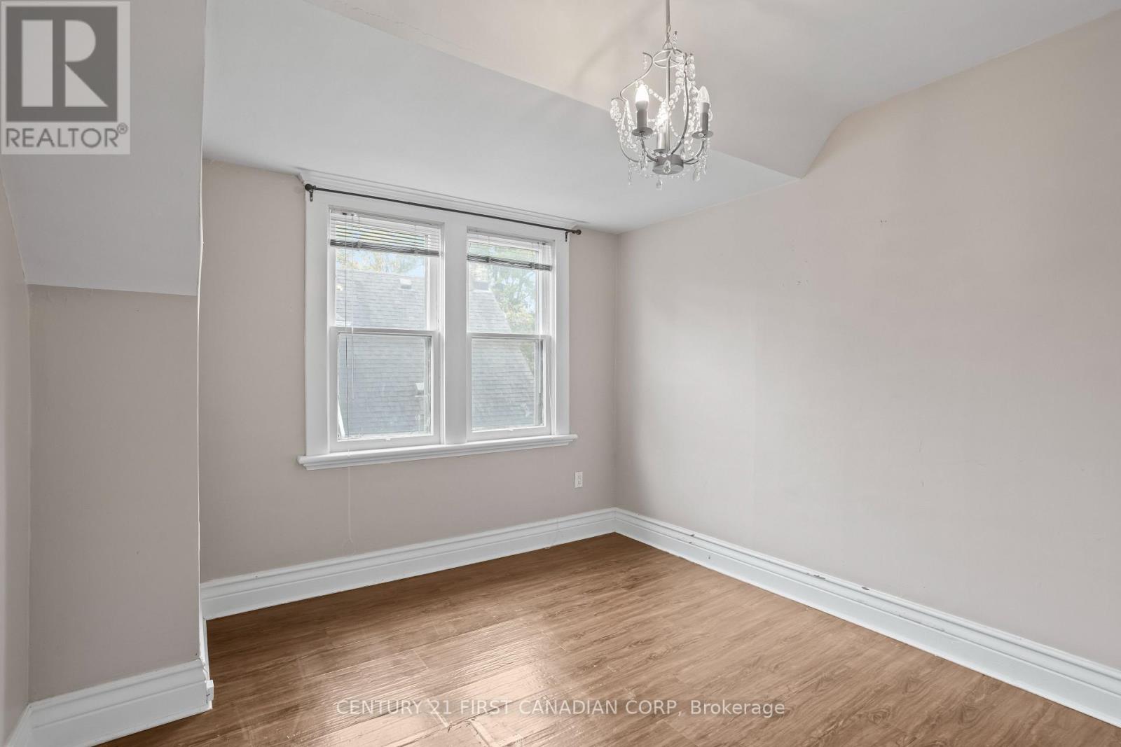 16 Woodward Avenue, London North, Ontario  N6H 2G7 - Photo 31 - X12472451