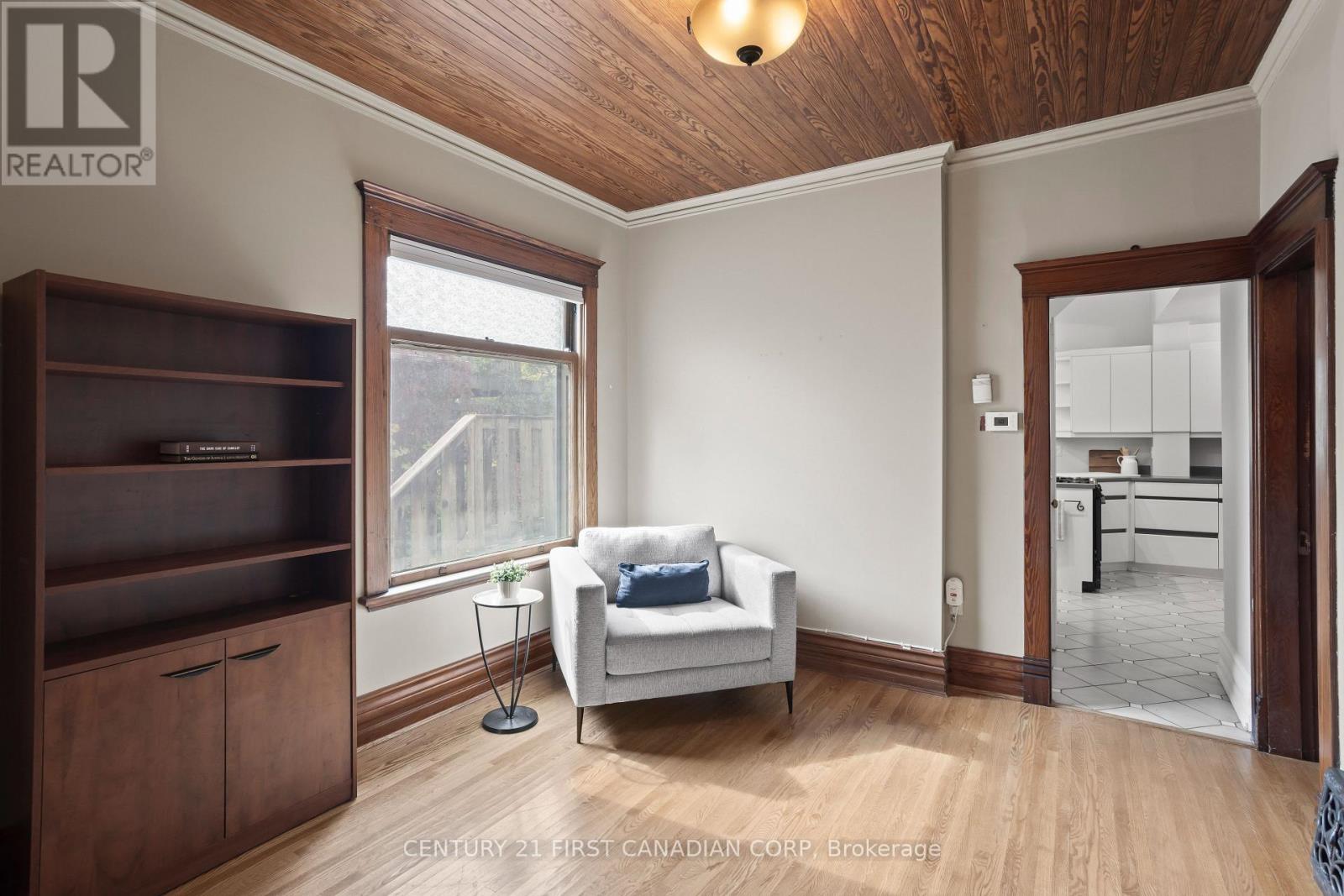 16 Woodward Avenue, London North, Ontario  N6H 2G7 - Photo 9 - X12472451