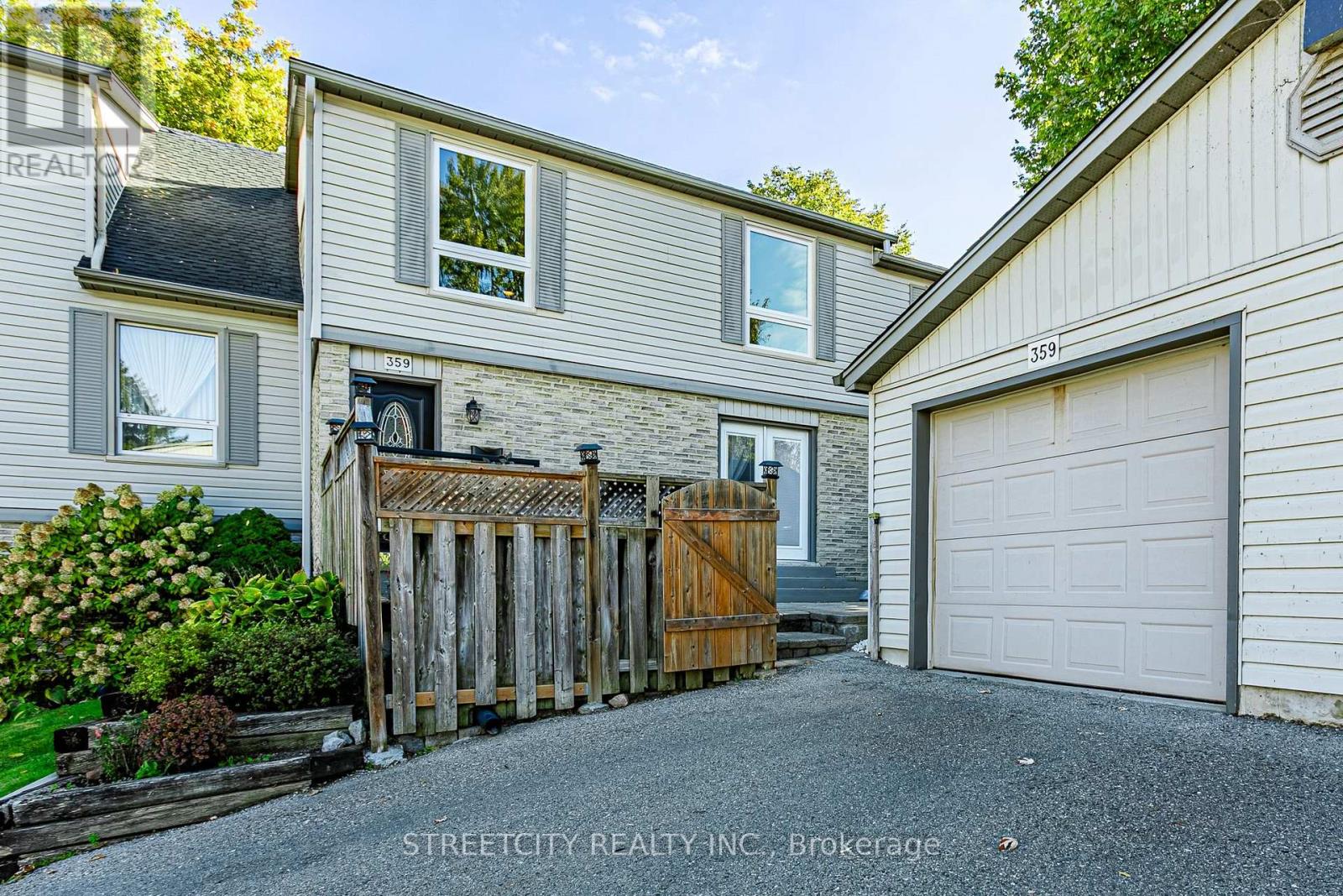 35 - 359 Evergalde Crescent N, London North, Ontario  N6H 4M8 - Photo 2 - X12472484