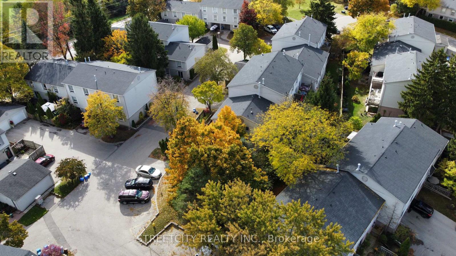 35 - 359 Evergalde Crescent N, London North, Ontario  N6H 4M8 - Photo 36 - X12472484