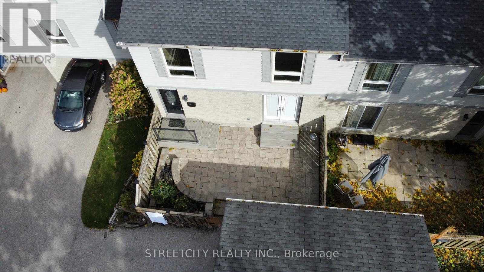 35 - 359 Evergalde Crescent N, London North, Ontario  N6H 4M8 - Photo 38 - X12472484