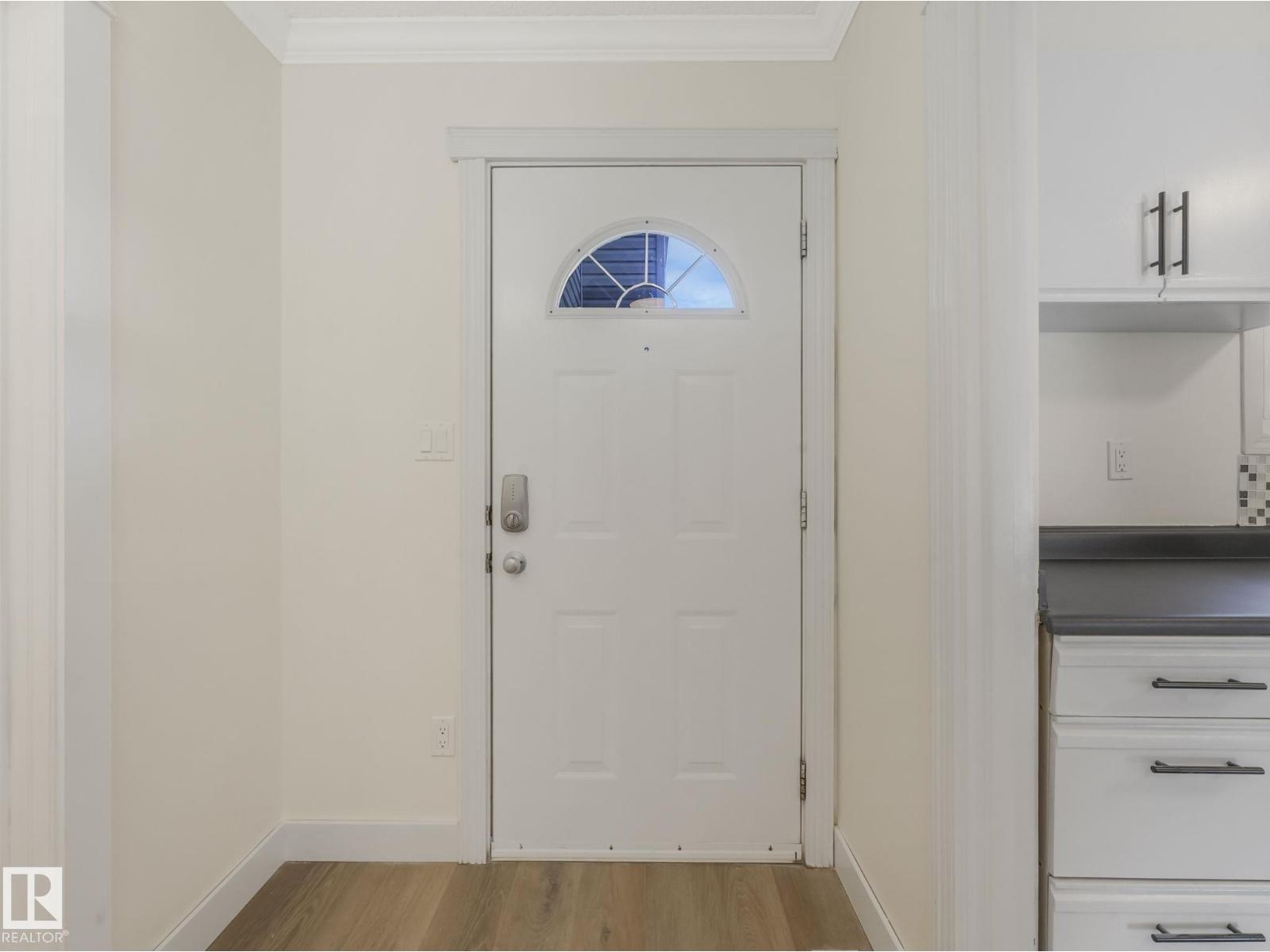 17010 100 St Nw, Edmonton, Alberta  T5X 5E1 - Photo 2 - E4462834