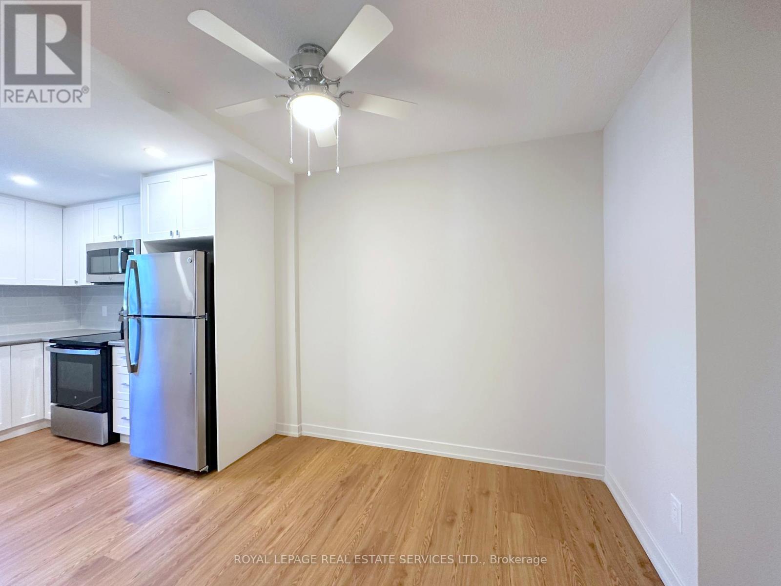205 - 165 La Rose Avenue, Toronto, Ontario  M9P 3S9 - Photo 5 - W12472402
