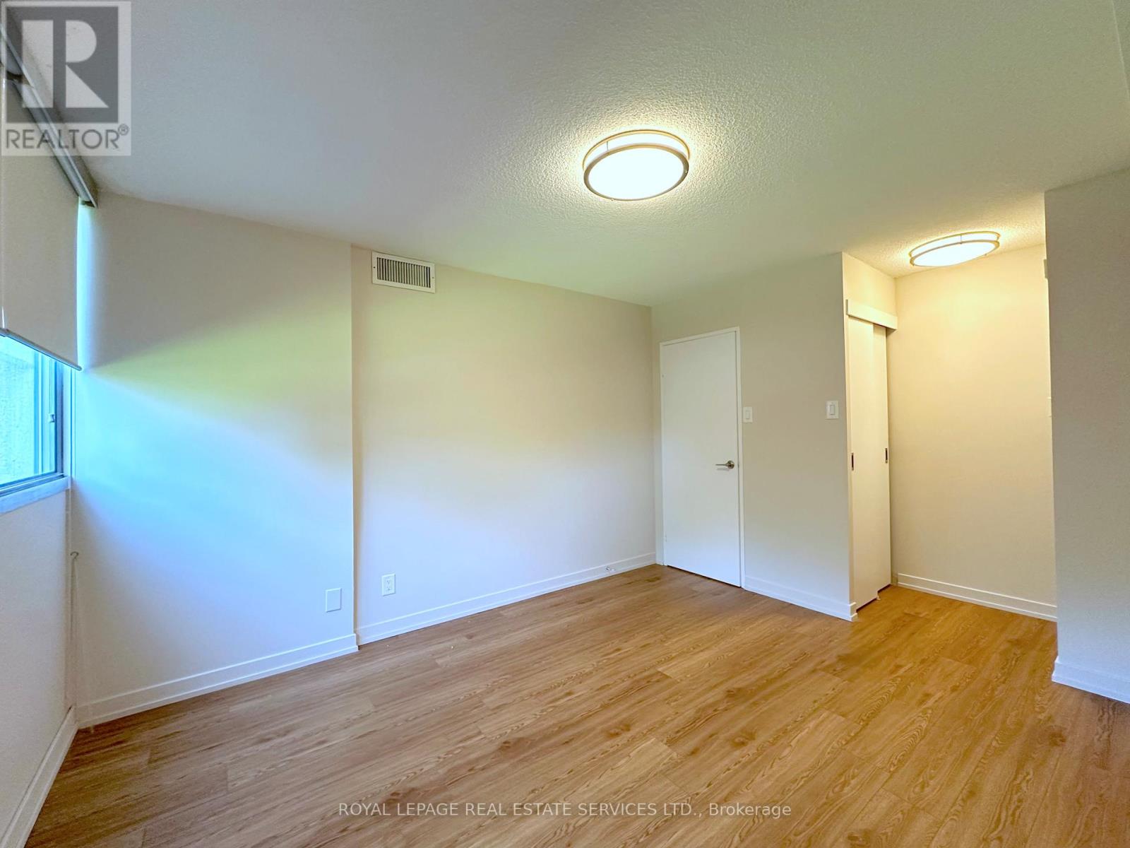 205 - 165 La Rose Avenue, Toronto, Ontario  M9P 3S9 - Photo 9 - W12472402