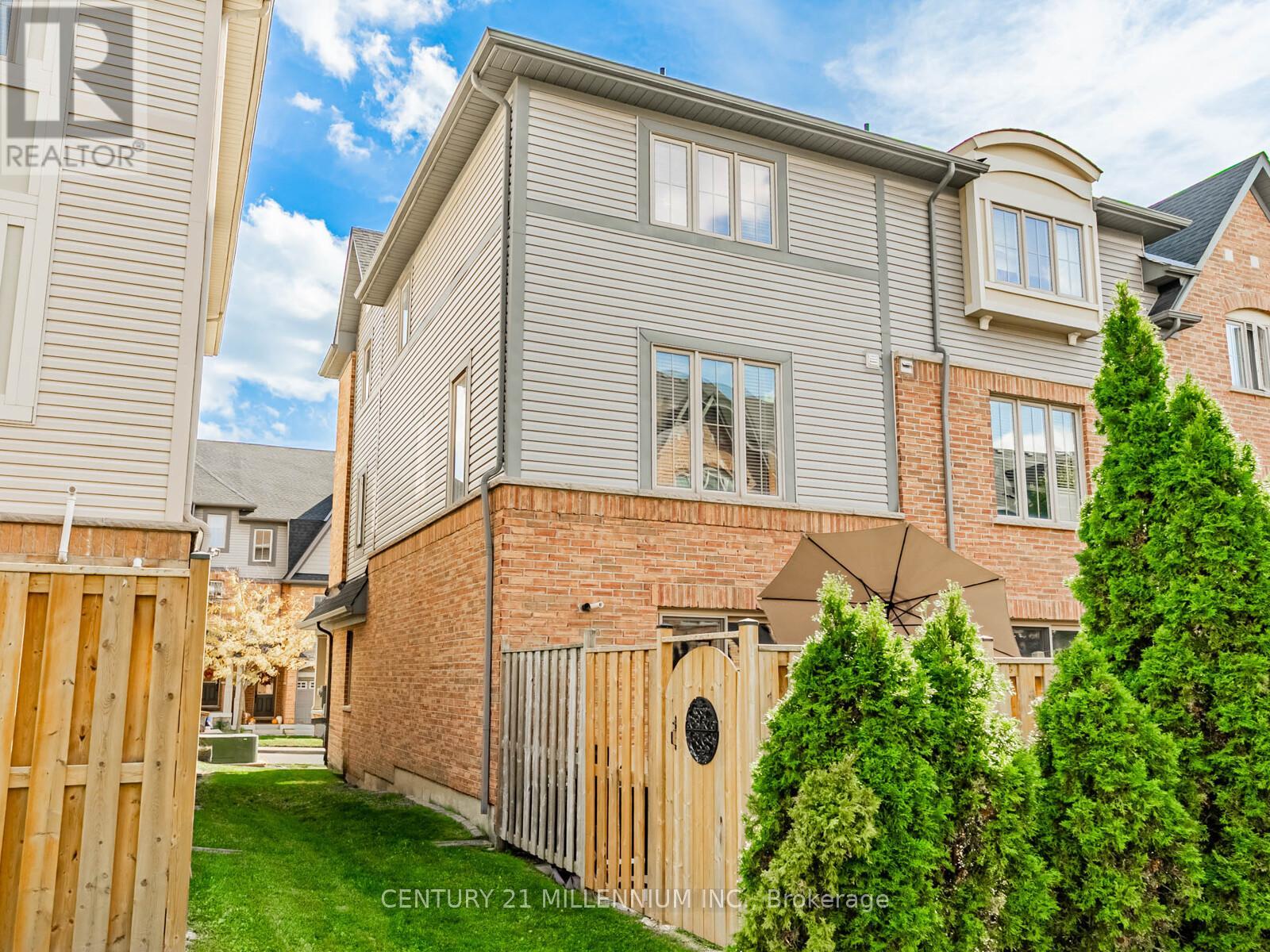 111 Cedar Lake Crescent, Brampton (Bram West), Ontario  L6Y 0R1 - Photo 33 - W12472408