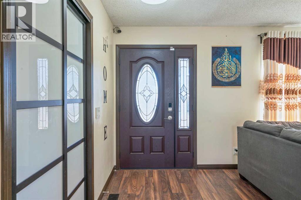 6108 28 Avenue Ne, Calgary, Alberta  T1Y 3C9 - Photo 6 - A2260304