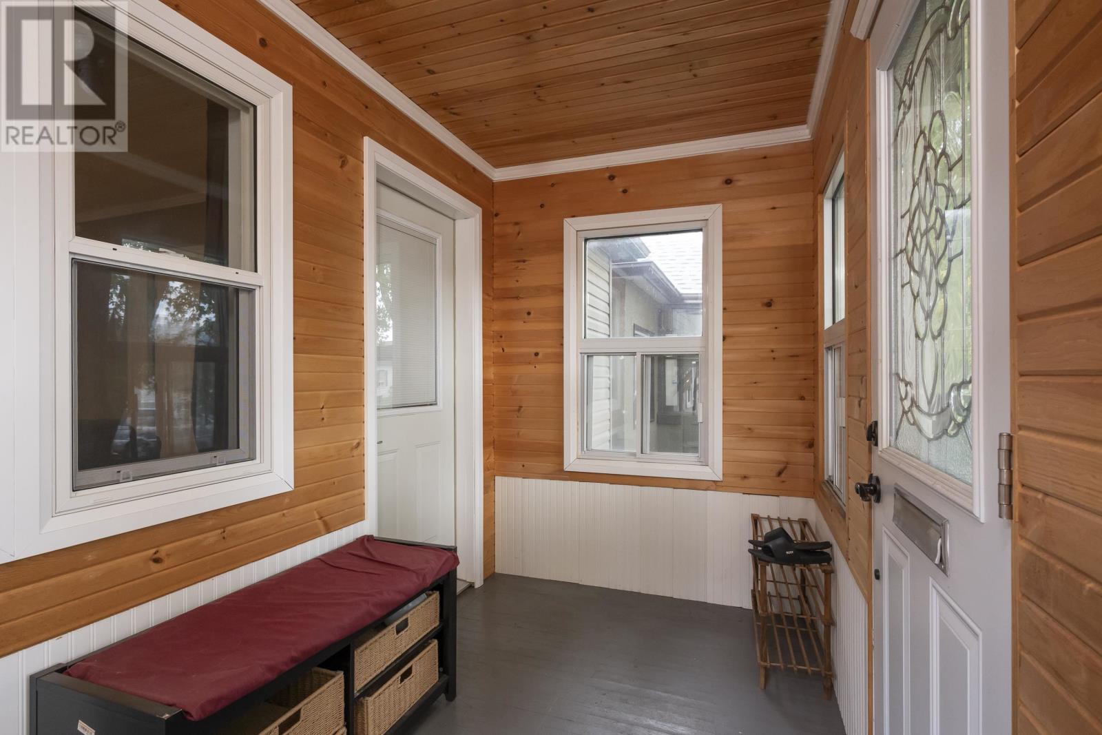 1516 Rankin St, Thunder Bay, Ontario  P7E 5Z1 - Photo 3 - TB253270