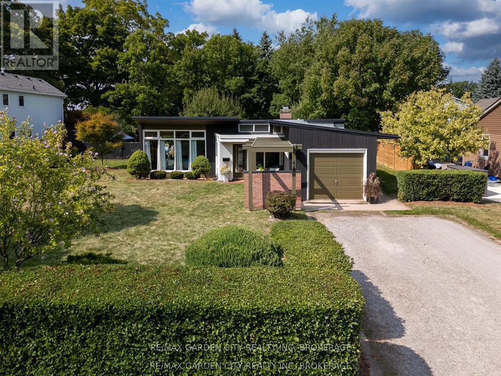 46 Henley Drive, St. Catharines, Ontario  L2N 4A9 - Photo 11 - X12472489
