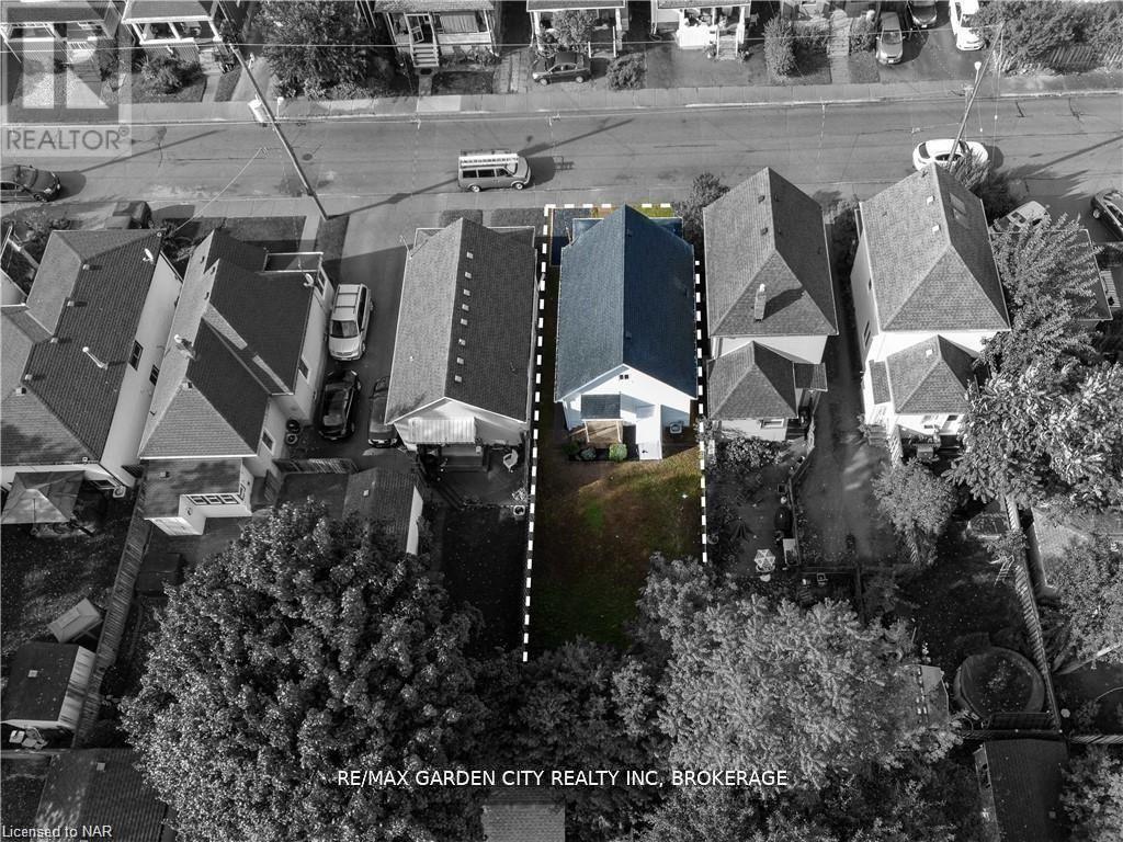 98 Pleasant Avenue, St. Catharines, Ontario  L2R 1Y1 - Photo 28 - X12472526