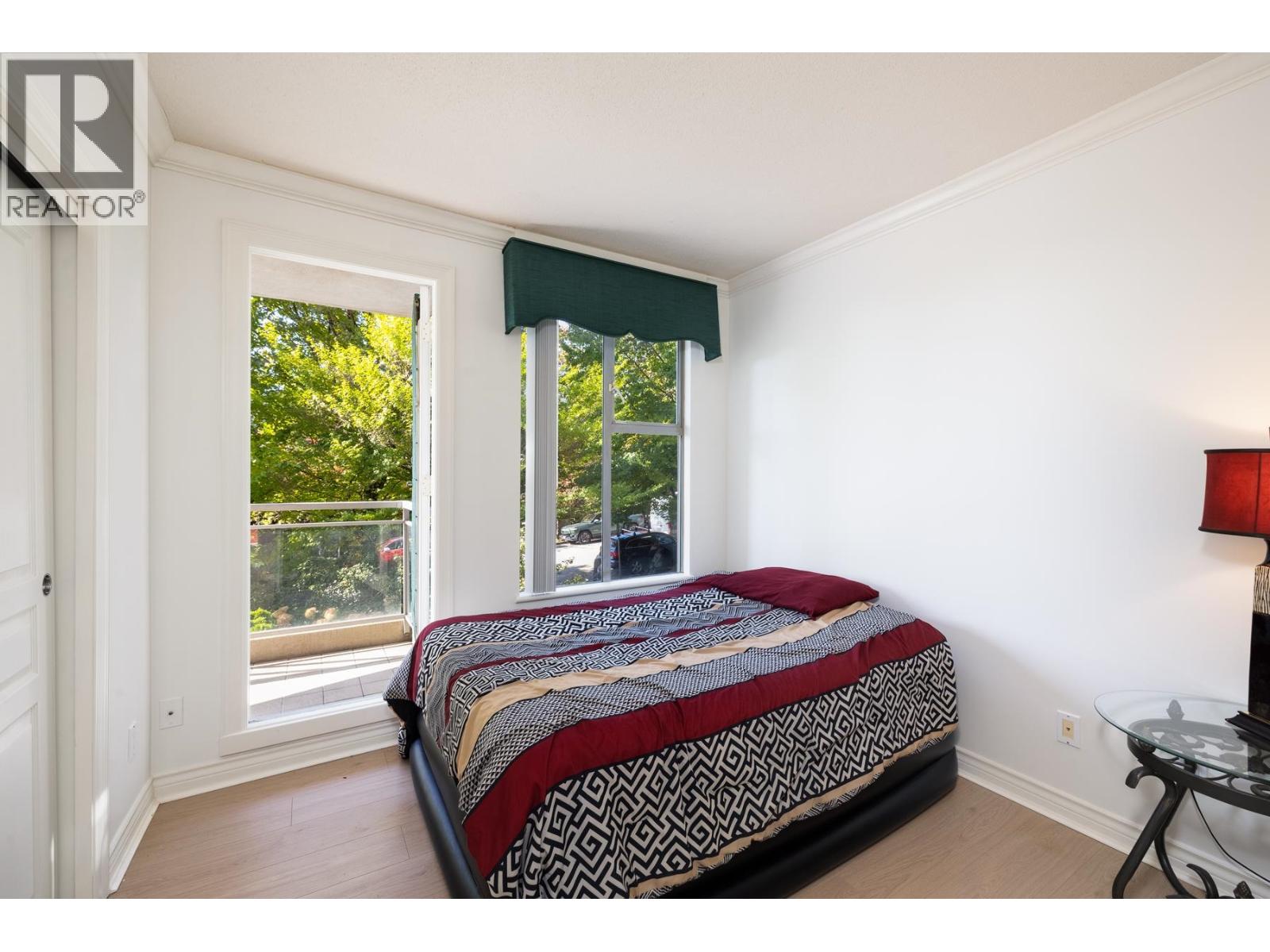 201 588 16th Street, West Vancouver, British Columbia  V7T 1A7 - Photo 21 - R3060033