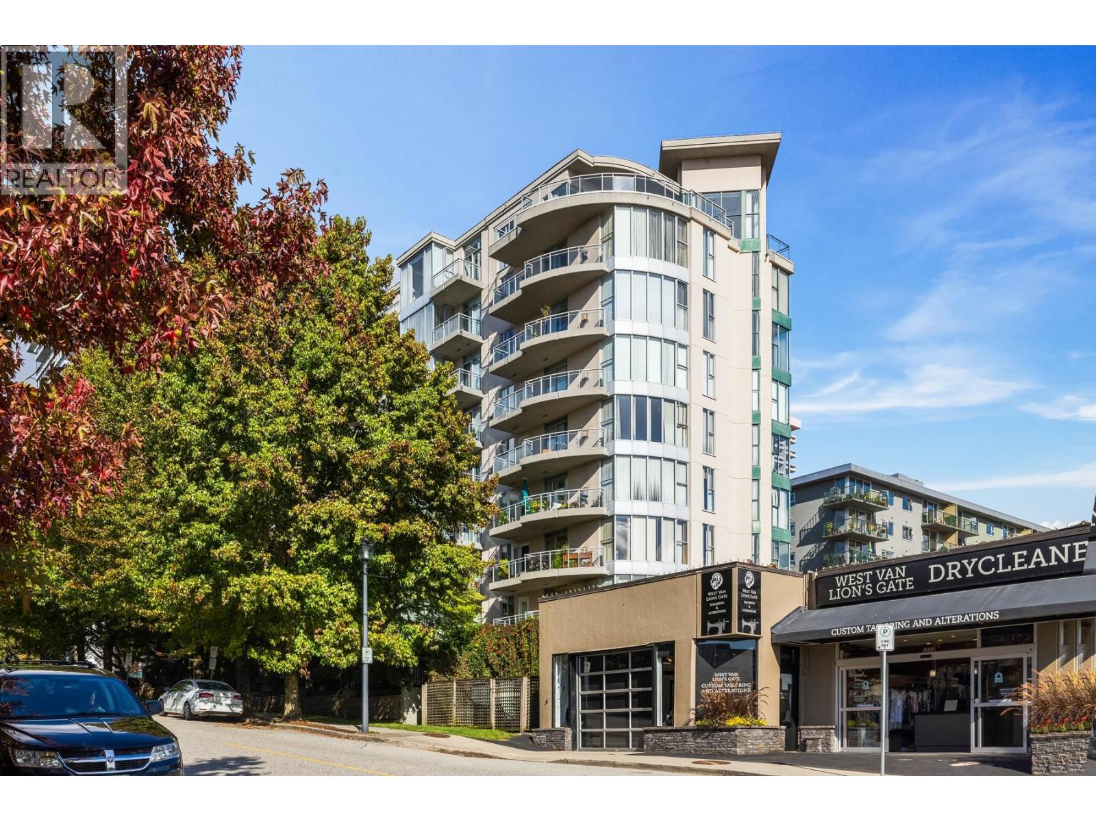 201 588 16th Street, West Vancouver, British Columbia  V7T 1A7 - Photo 24 - R3060033
