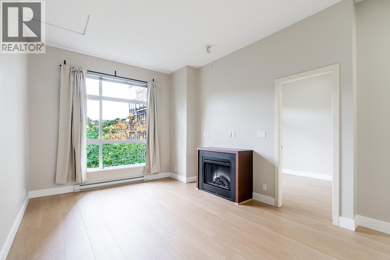 402 2957 Glen Drive, Coquitlam, British Columbia  V3B 0B5 - Photo 13 - R3060048
