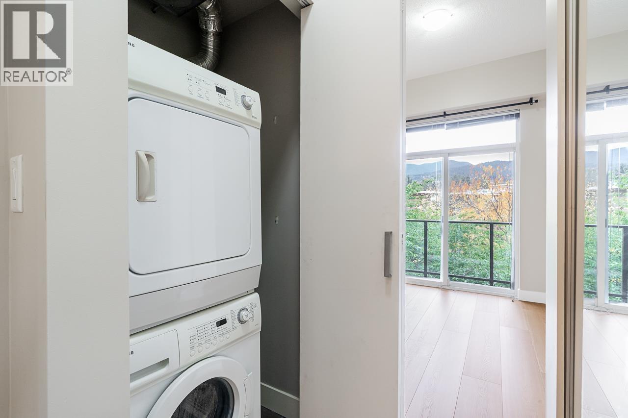 402 2957 Glen Drive, Coquitlam, British Columbia  V3B 0B5 - Photo 19 - R3060048