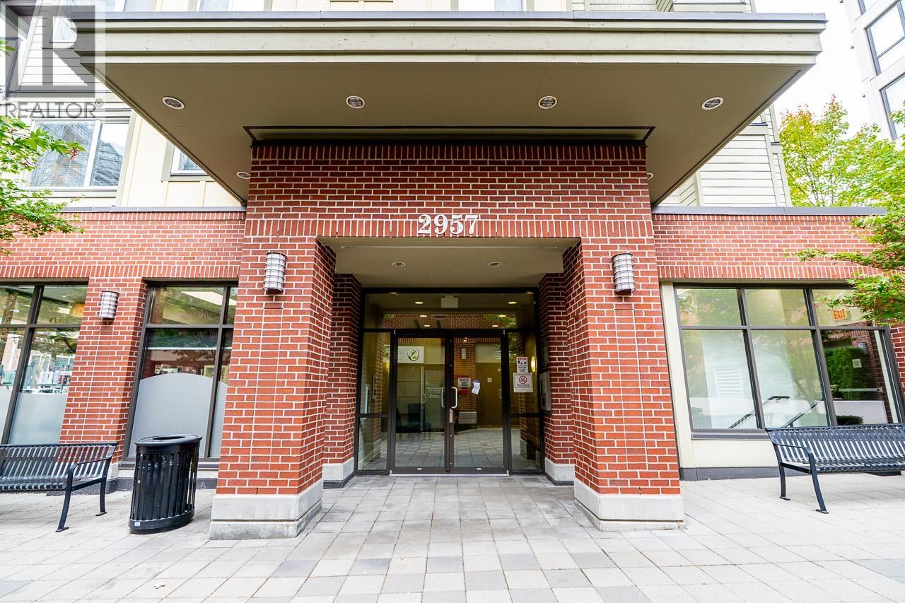 402 2957 Glen Drive, Coquitlam, British Columbia  V3B 0B5 - Photo 5 - R3060048