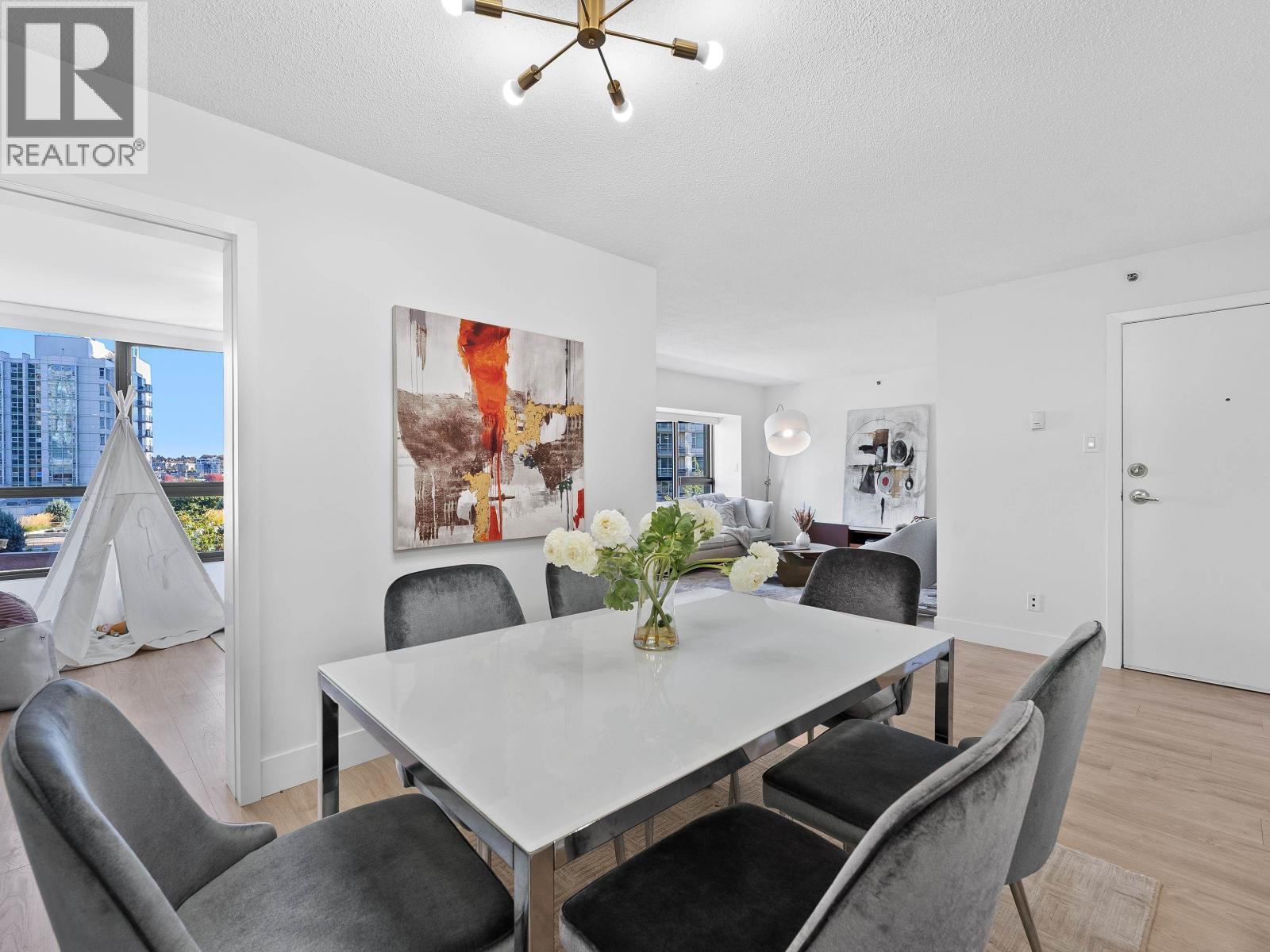 602 1177 Pacific Boulevard, Vancouver, British Columbia  V6Z 2R8 - Photo 13 - R3060065