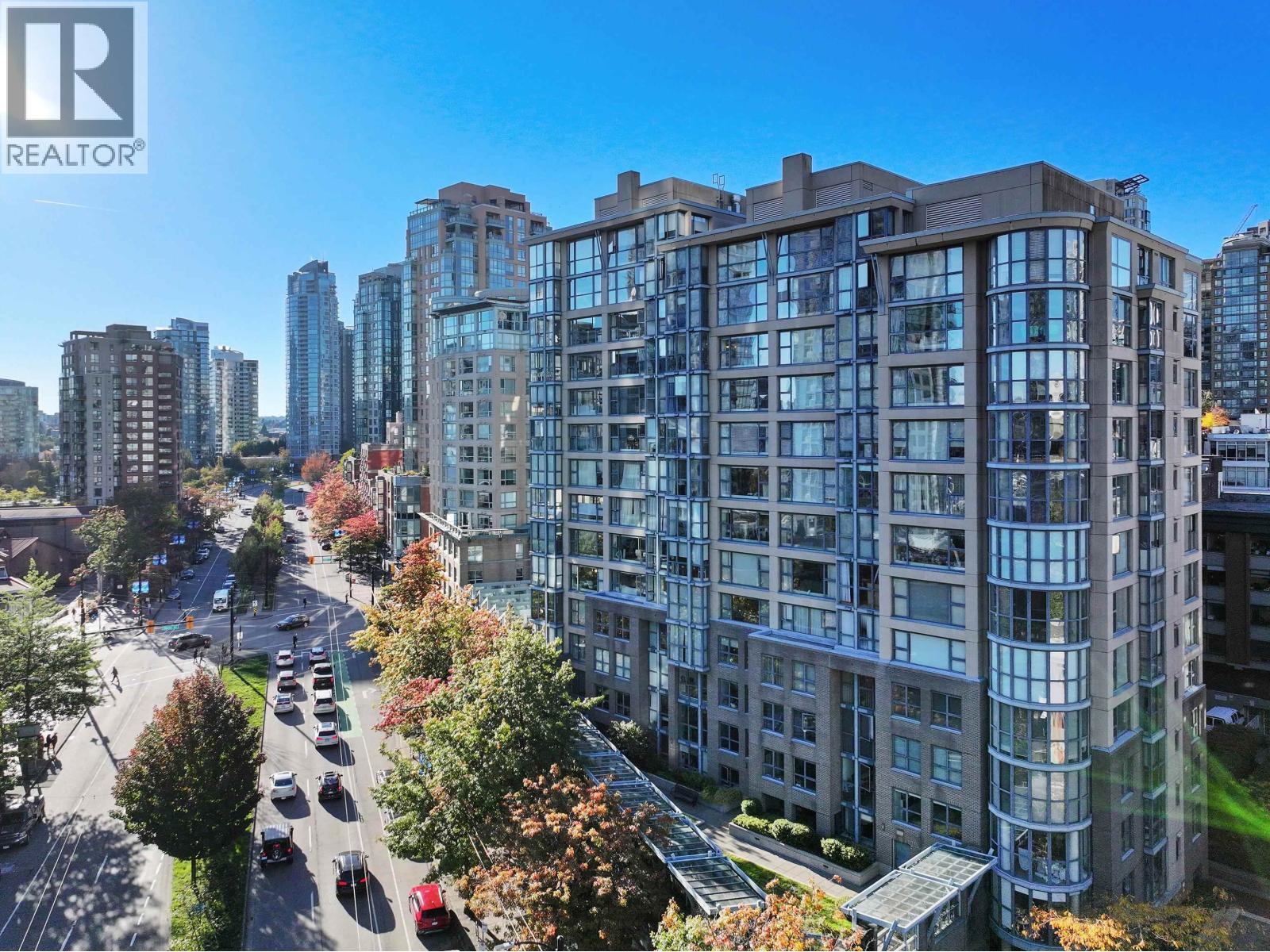 602 1177 Pacific Boulevard, Vancouver, British Columbia  V6Z 2R8 - Photo 2 - R3060065