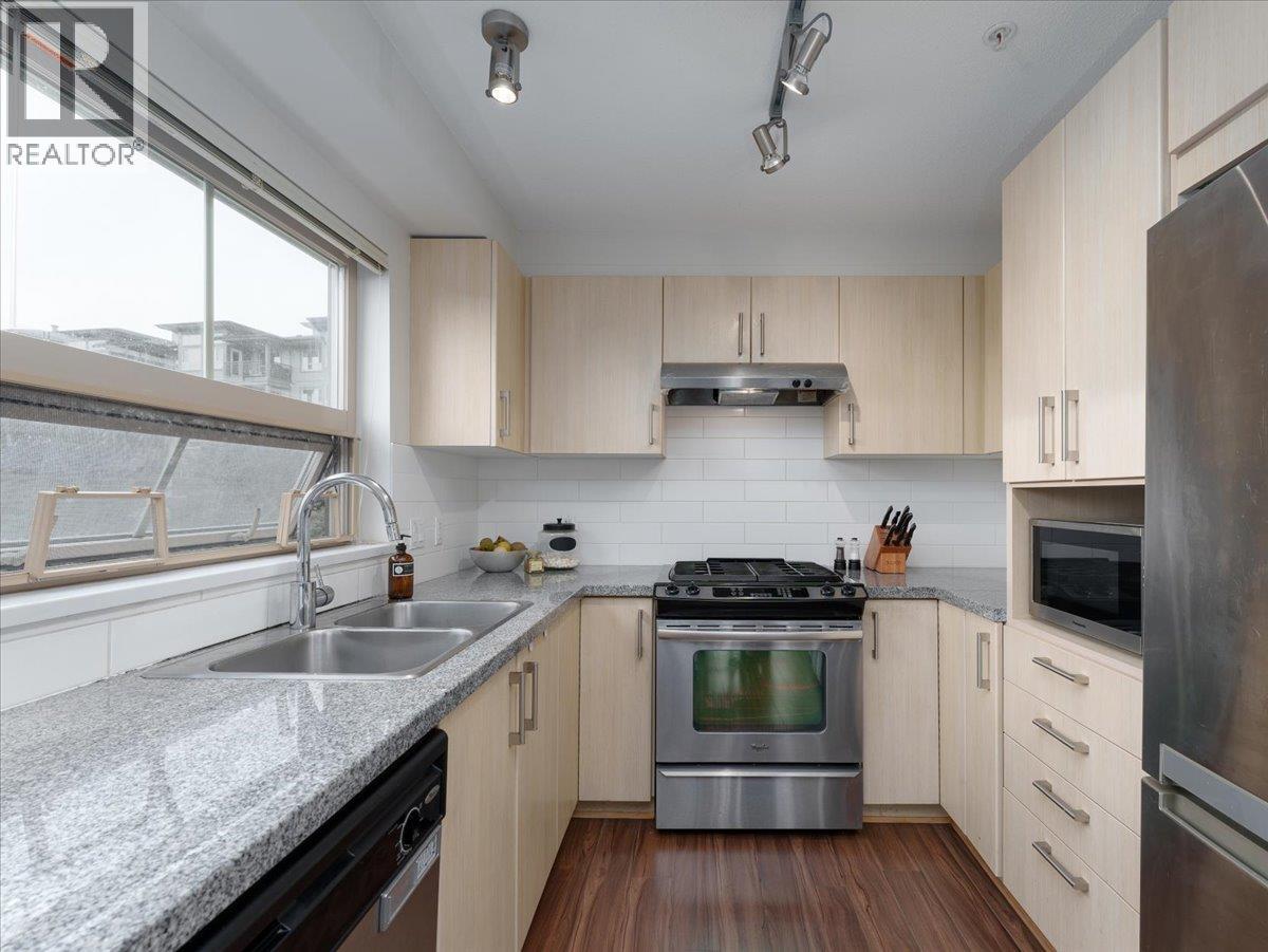 315 3178 Dayanee Springs Boulevard, Coquitlam, British Columbia  V3E 0B9 - Photo 9 - R3060075