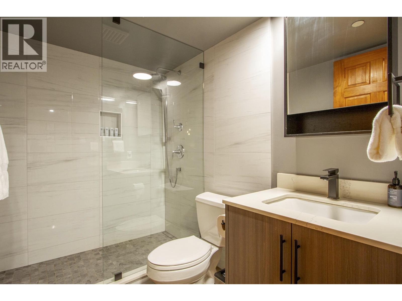 545 4800 Spearhead Drive, Whistler, British Columbia  V8E 1G1 - Photo 10 - R3060080