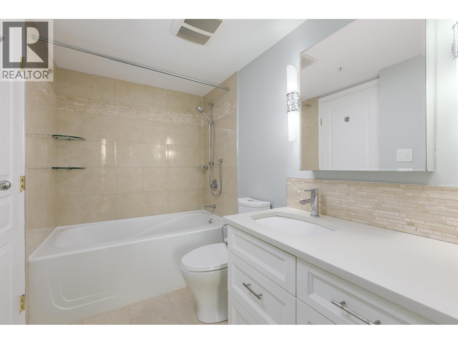 301 7117 Antrim Avenue, Burnaby, British Columbia  V5J 5K1 - Photo 15 - R3060091