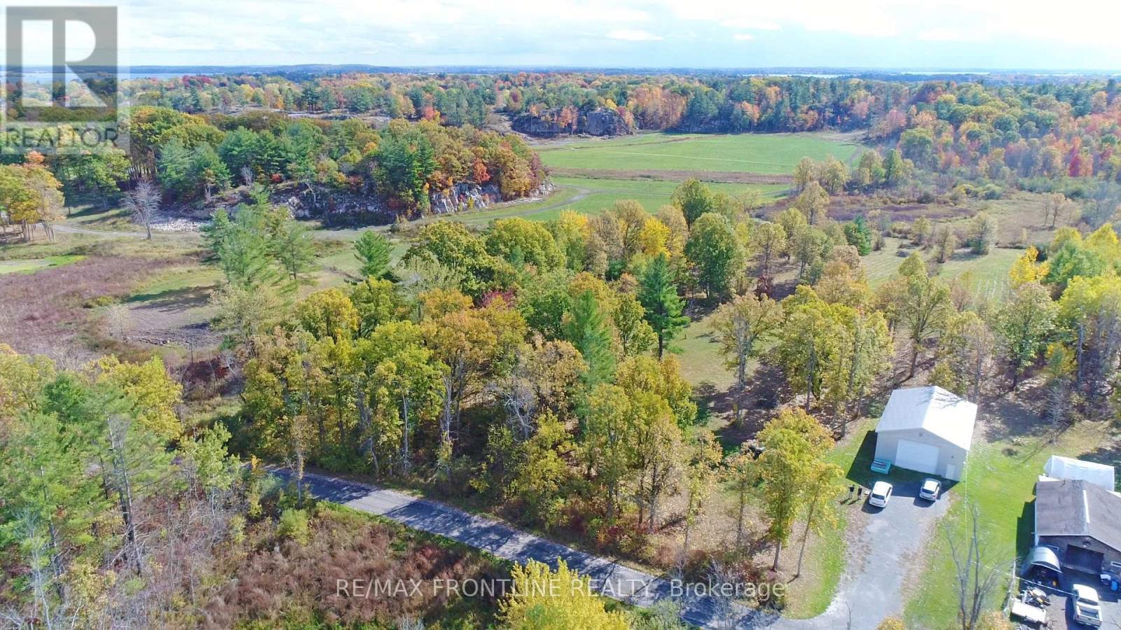 900 Beaver Road, Gananoque, Ontario  K7G 2H5 - Photo 5 - X12472442