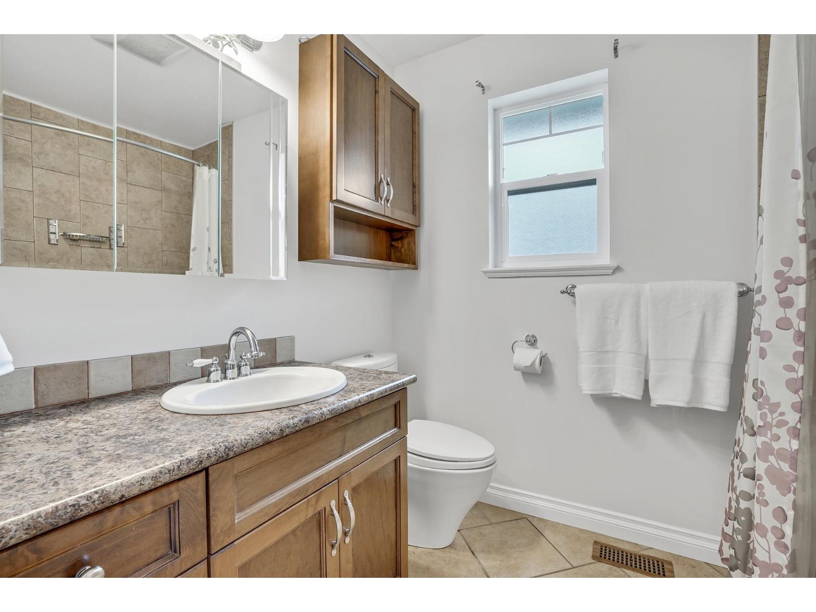 4500 207a Street, Langley, British Columbia  V3A 2G7 - Photo 17 - R3060027