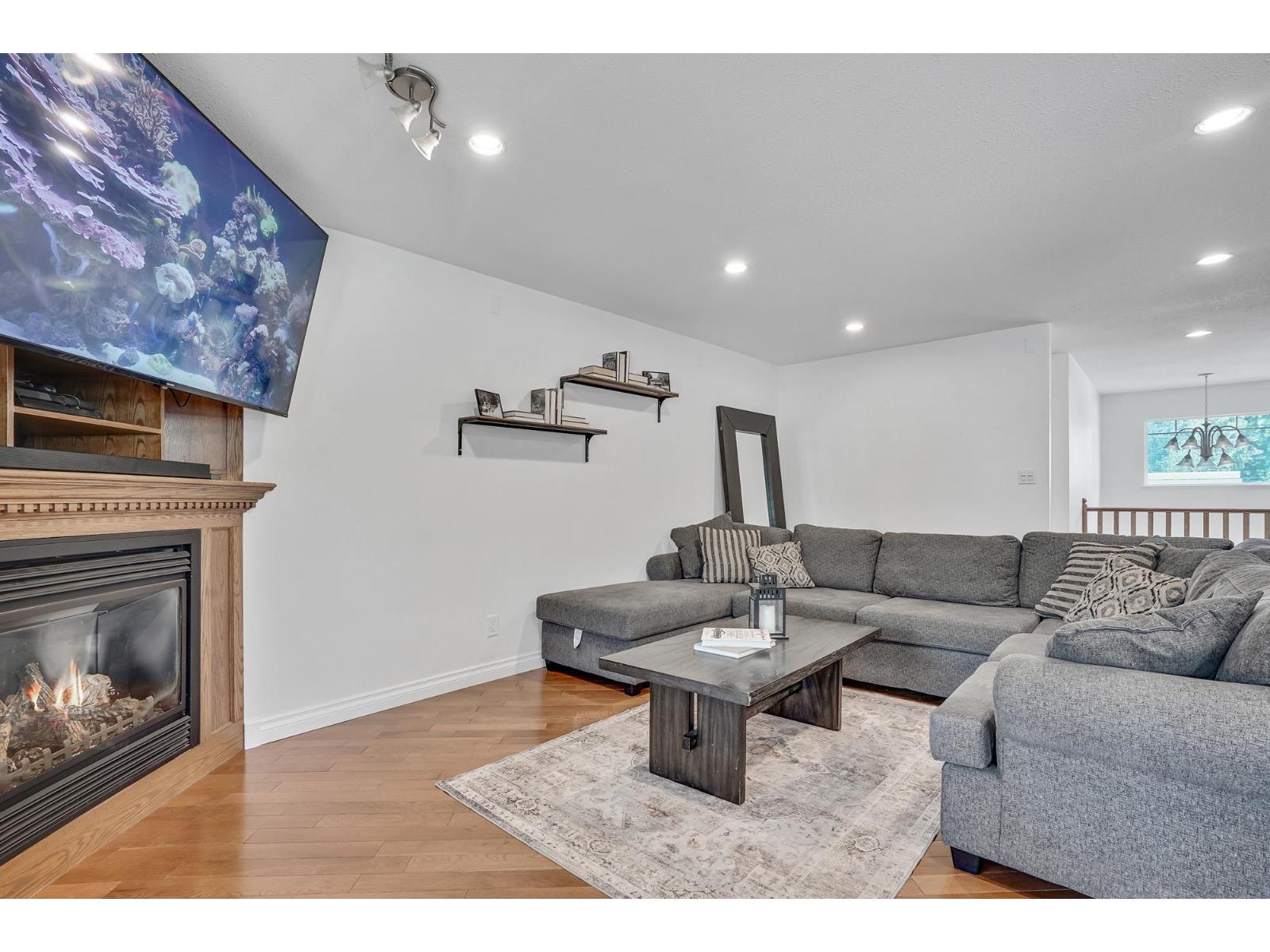 4500 207a Street, Langley, British Columbia  V3A 2G7 - Photo 5 - R3060027