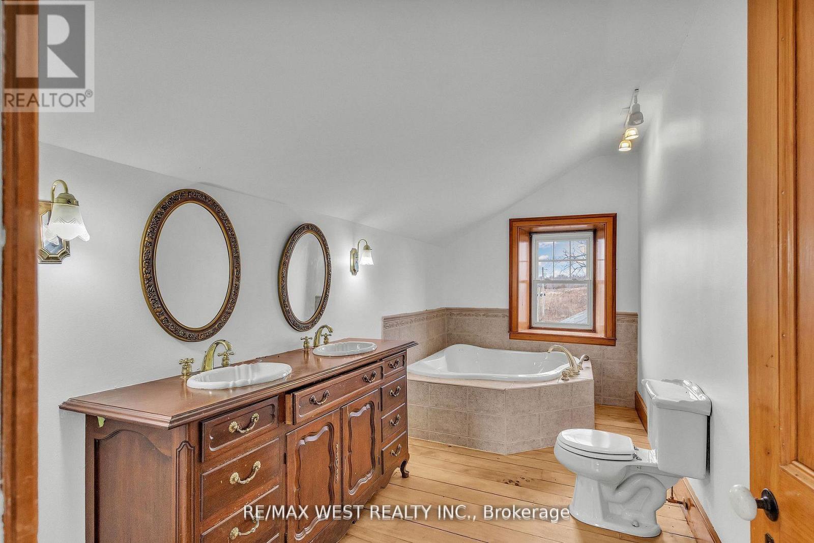 1802 Regional Rd 97 Road, Cambridge, Ontario  N0B 2J0 - Photo 35 - X12472370