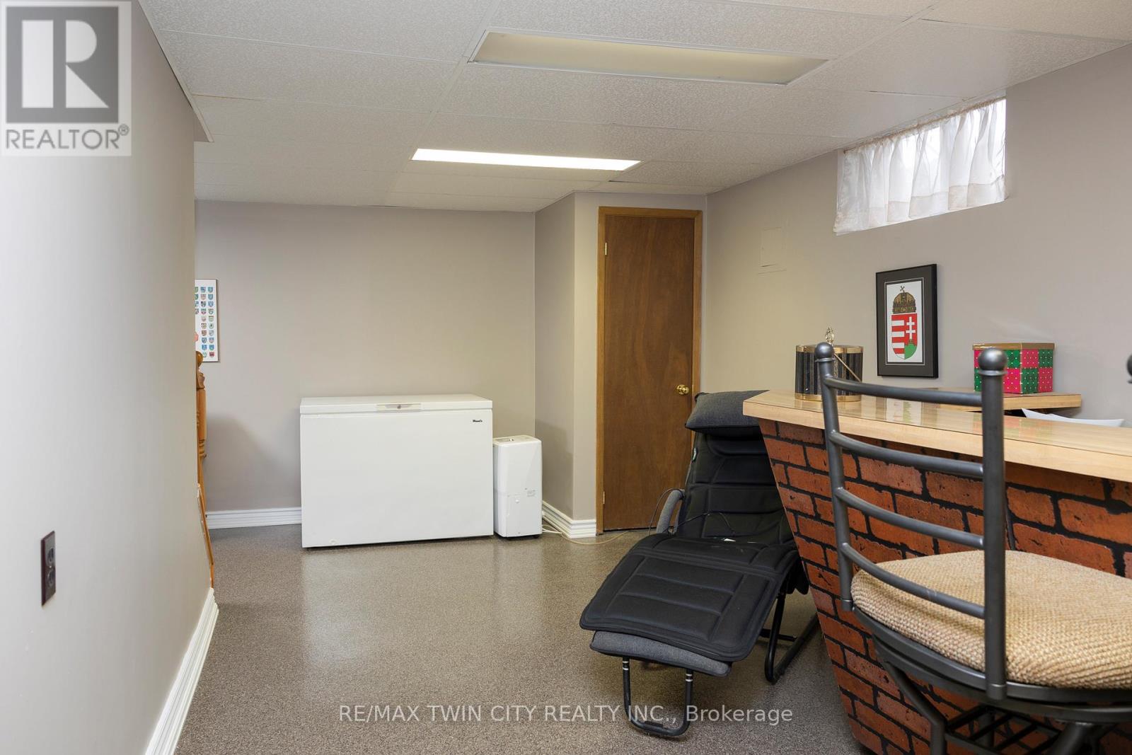 331 Middle Townline Road, Brant, Ontario  N0E 1E0 - Photo 22 - X12472381