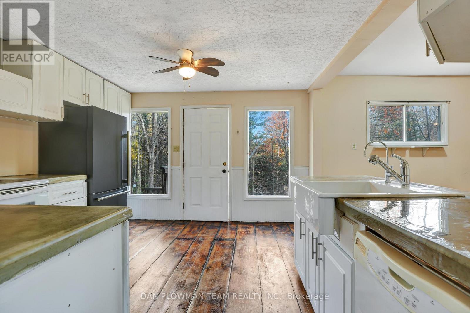 1919 Irondale Road, Highlands East (Glamorgan), Ontario  K0M 2A0 - Photo 20 - X12472399