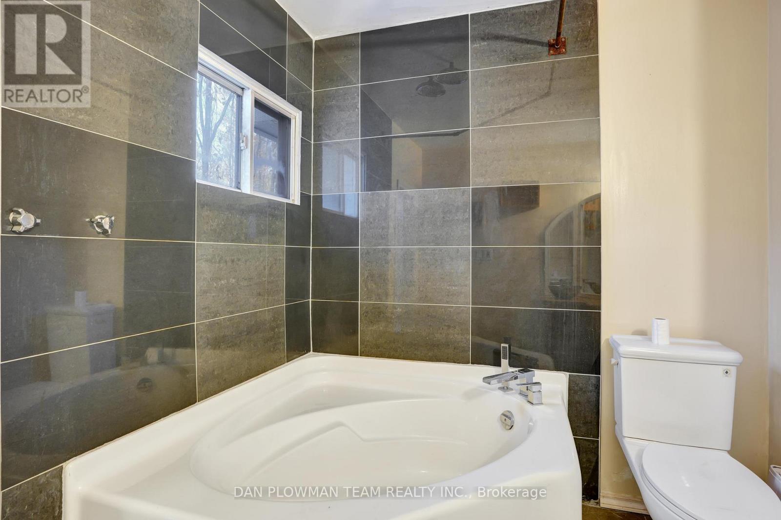 1919 Irondale Road, Highlands East (Glamorgan), Ontario  K0M 2A0 - Photo 29 - X12472399