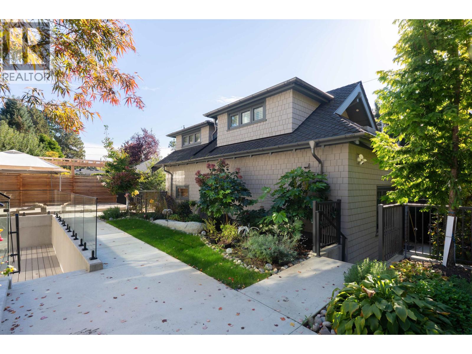 3792 W 34th Avenue, Vancouver, British Columbia  V6N 2L1 - Photo 32 - R3060035